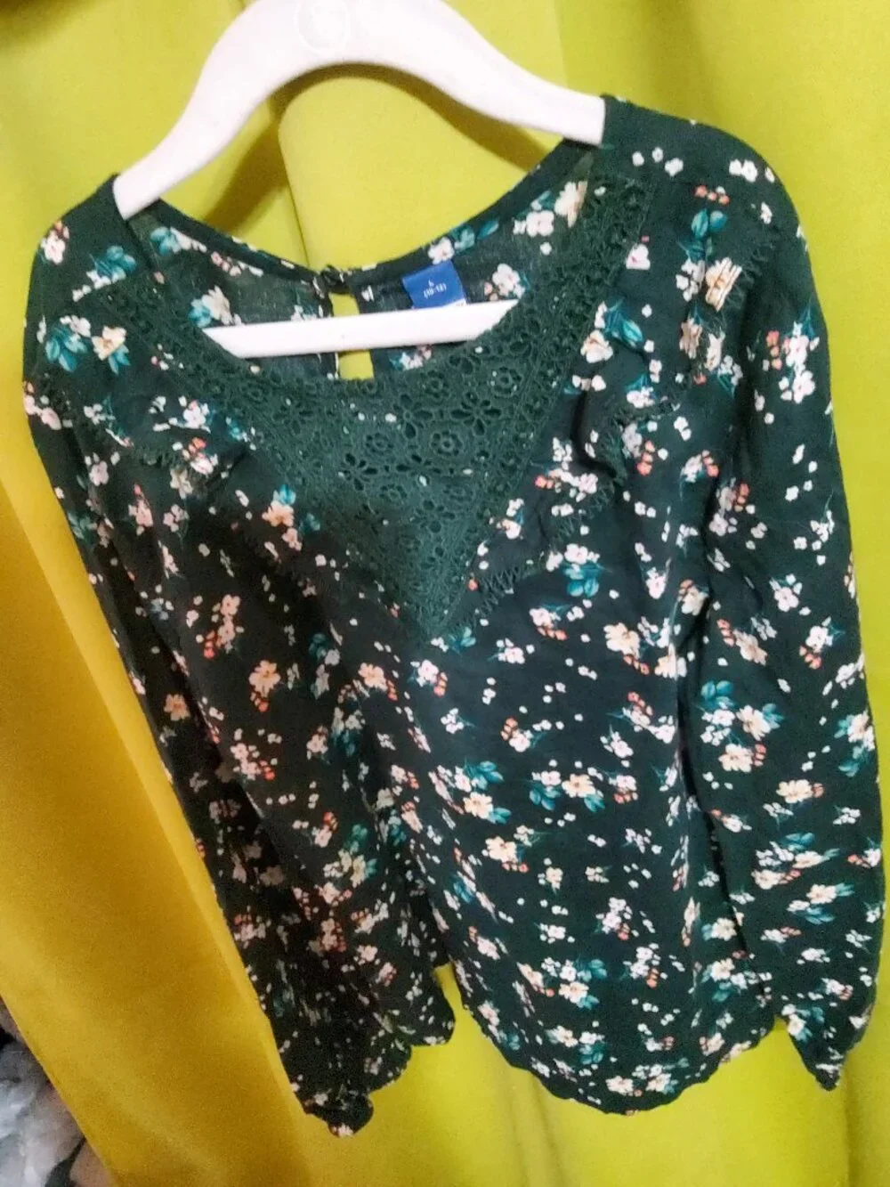Old Navy Girls 10-12 Large Lace Floral Dark Green Elegant Blouse Top Long Sleeve